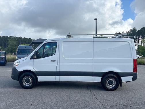 Arctic White 2021 Mercedes-Benz Sprinter 1500 Standard Roof I4