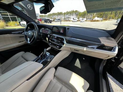 2017 BMW 530 530i