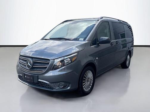 2023 Mercedes-Benz Metris Base