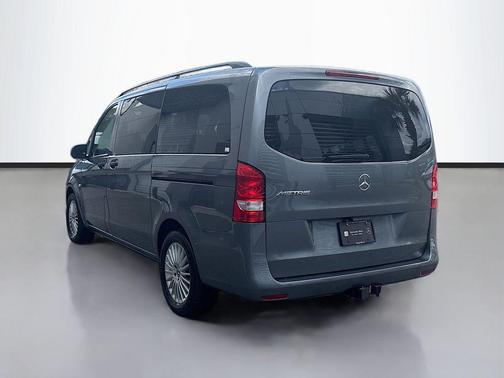 2023 Mercedes-Benz Metris Base