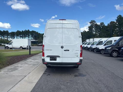2024 Mercedes-Benz Sprinter 2500 Crew 170 WB