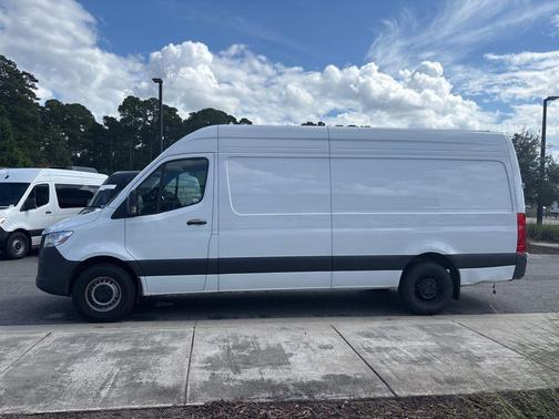 2024 Mercedes-Benz Sprinter 2500 Crew 170 WB