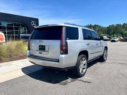 2018 Cadillac Escalade Luxury