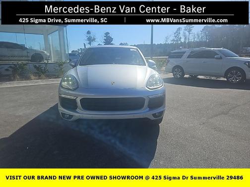 2017 Porsche Cayenne Platinum Edition
