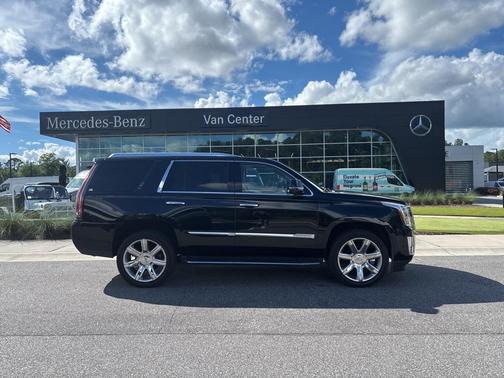 2019 Cadillac Escalade Luxury