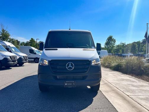 2025 Mercedes-Benz Sprinter 2500 Standard Roof