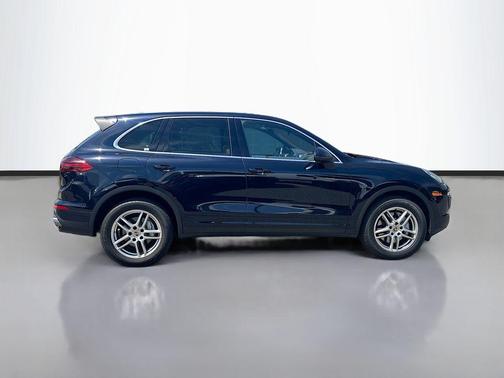 2016 Porsche Cayenne Cayenne