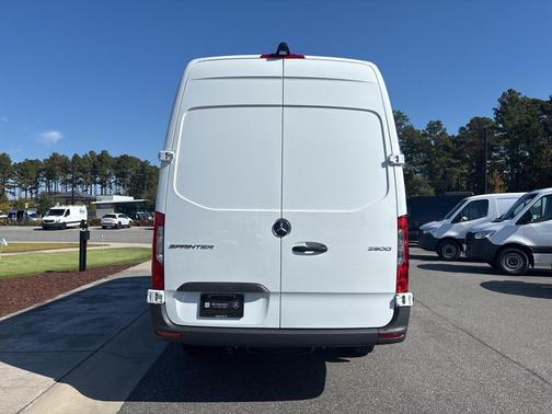 2026 Mercedes-Benz Sprinter 2500 Cargo 170 WB