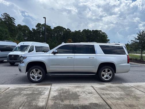 2020 Chevrolet Suburban Premier