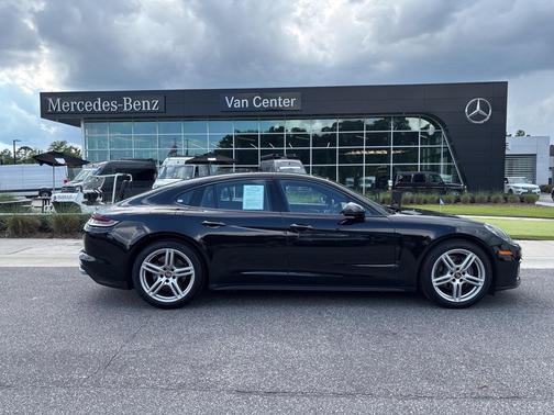 2021 Porsche Panamera 4