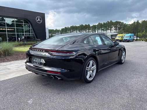 2021 Porsche Panamera 4
