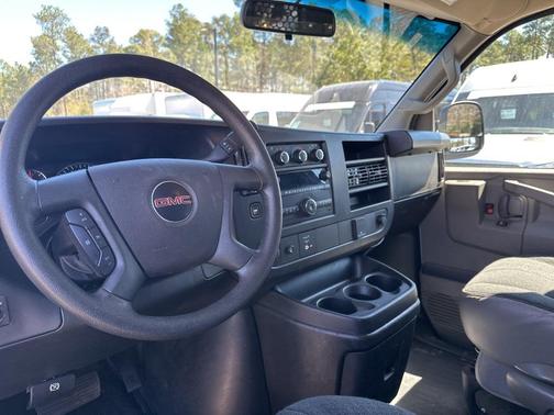 2023 GMC Savana 2500 Work Van