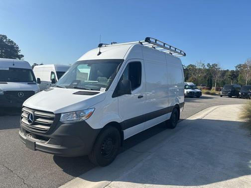 White 2026 Mercedes-Benz Sprinter 2500 Cargo 144 WB