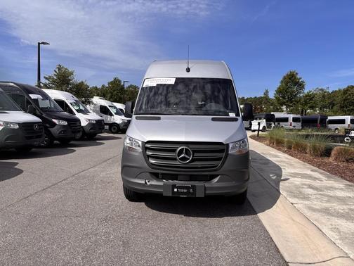 2024 Mercedes-Benz Sprinter 2500 Standard Roof