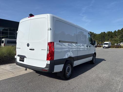 2026 Mercedes-Benz Sprinter 2500 Cargo 144 WB