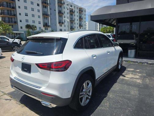 White 2022 Mercedes-Benz GLA 250 Base