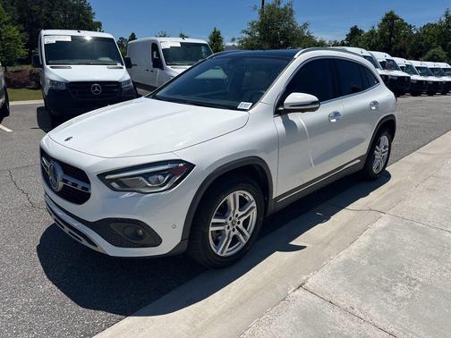 White 2022 Mercedes-Benz GLA 250 Base