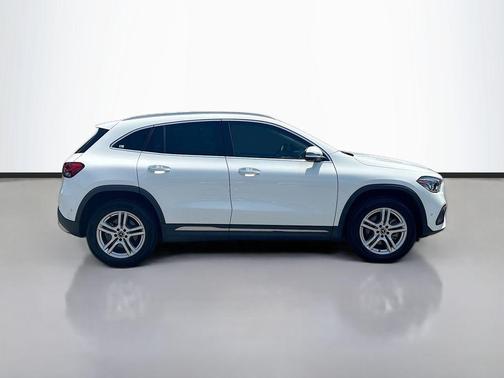 White 2022 Mercedes-Benz GLA 250 Base