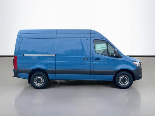 Brilliant Blue 2026 Mercedes-Benz Sprinter 2500 Cargo 144 WB