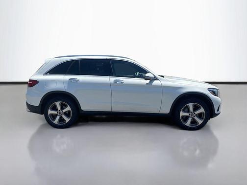 White 2018 Mercedes-Benz GLC 300 Base