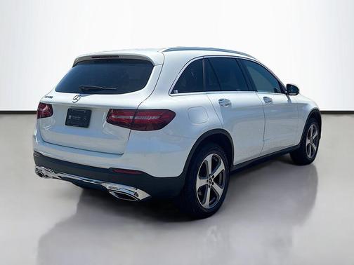 White 2018 Mercedes-Benz GLC 300 Base
