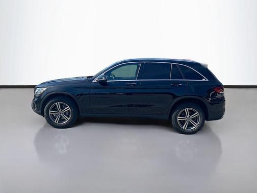 Black 2022 Mercedes-Benz GLC 300 4MATIC