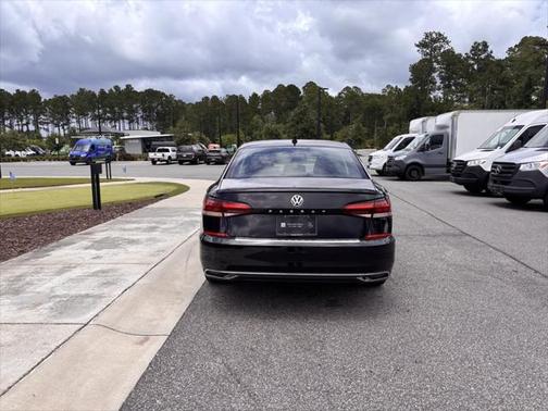 2022 Volkswagen Passat 2.0T SE