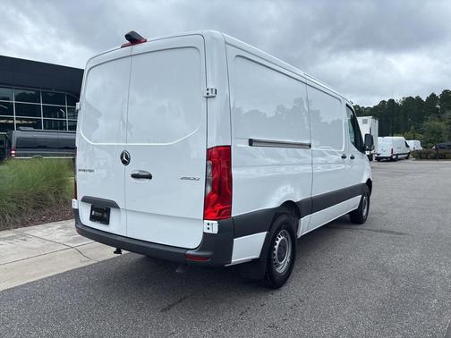 2023 Mercedes-Benz Sprinter 2500 Standard Roof