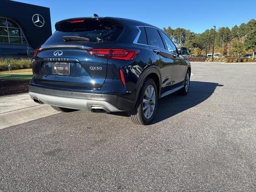 2022 INFINITI QX50 PURE