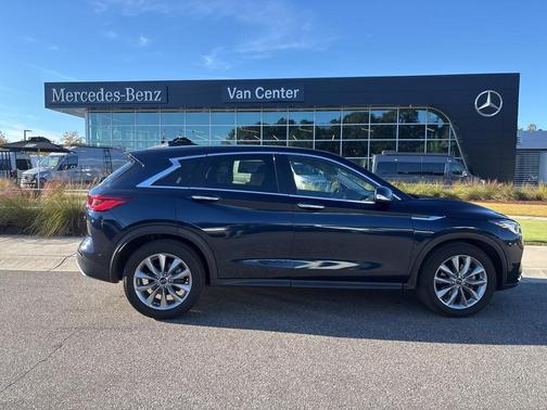 2022 INFINITI QX50 PURE