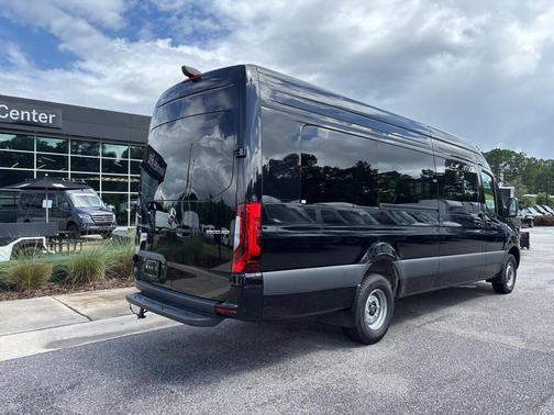 2024 Mercedes-Benz Sprinter 3500XD High Roof