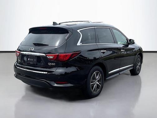 Black Obsidian 2017 INFINITI QX60 Base