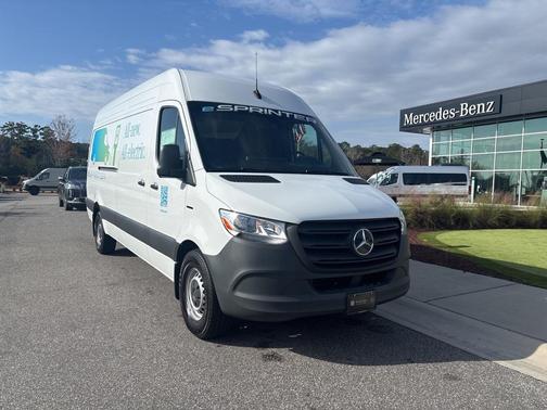 2024 Mercedes-Benz eSprinter 2500 Cargo 170 WB