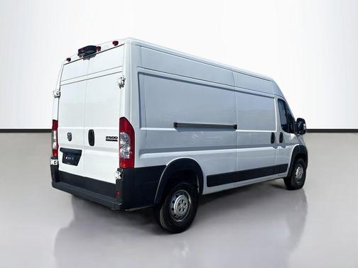 Bright White Clearcoat 2023 RAM ProMaster 2500 High Roof