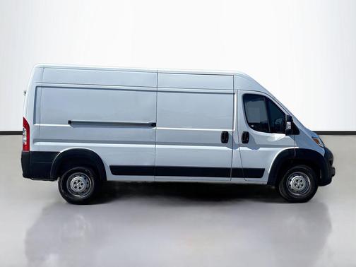 Bright White Clearcoat 2023 RAM ProMaster 2500 High Roof