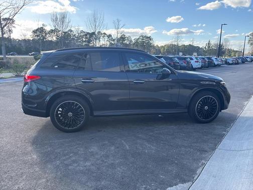 2025 Mercedes-Benz GLC 300 Base