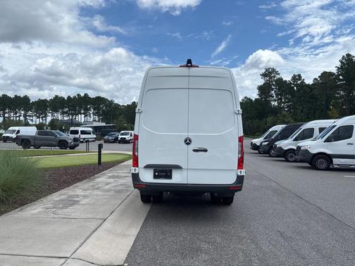 2024 Mercedes-Benz Sprinter 4500 High Roof 4-Cyl Diesel HO