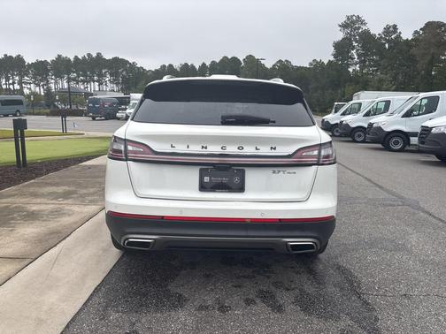 2020 Lincoln Nautilus Black Label