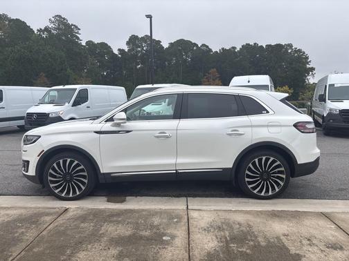 2020 Lincoln Nautilus Black Label