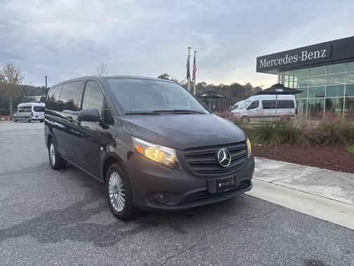 2023 Mercedes-Benz Metris Base