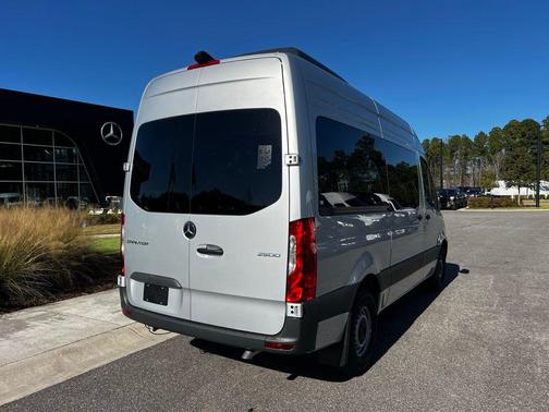 2024 Mercedes-Benz Sprinter 2500 Standard Roof