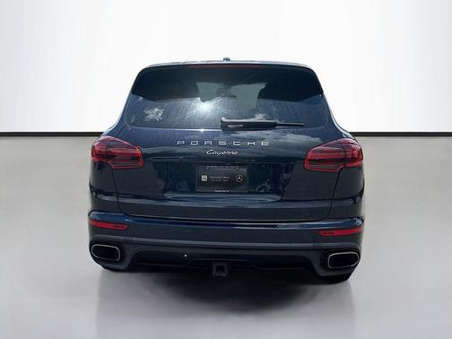 Moonlight Blue Metallic 2016 Porsche Cayenne Cayenne