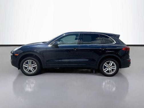 Moonlight Blue Metallic 2016 Porsche Cayenne Cayenne