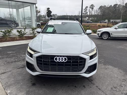 2023 Audi Q8 55 Premium