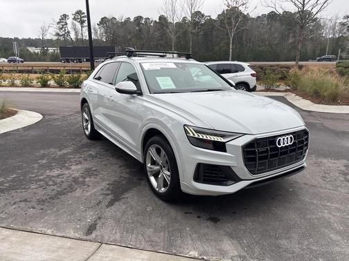 2023 Audi Q8 55 Premium