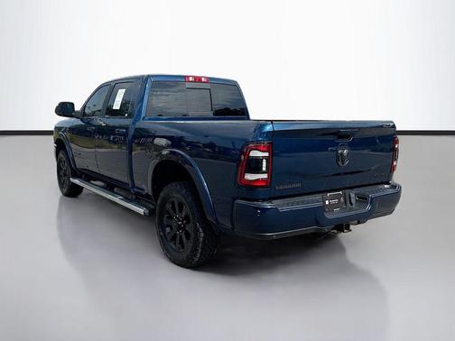 Patriot Blue Pearlcoat 2022 RAM 3500 Laramie Crew Cab 4x4 6'4' Box