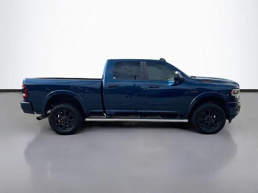 Patriot Blue Pearlcoat 2022 RAM 3500 Laramie Crew Cab 4x4 6'4' Box