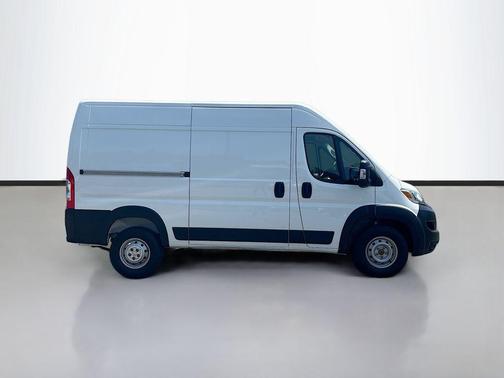 Bright White Clearcoat 2024 RAM ProMaster 2500 Tradesman