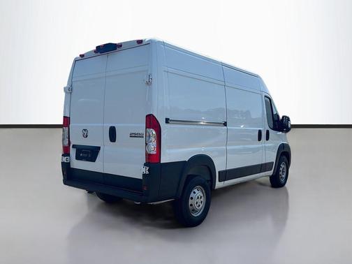Bright White Clearcoat 2024 RAM ProMaster 2500 Tradesman