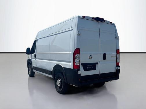 Bright White Clearcoat 2024 RAM ProMaster 2500 Tradesman